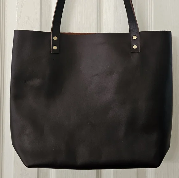 Portland Leather Medium Tote - Picture 4 of 8